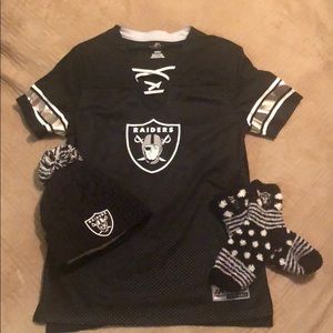 Raiders shirt, beanie, socks bundle